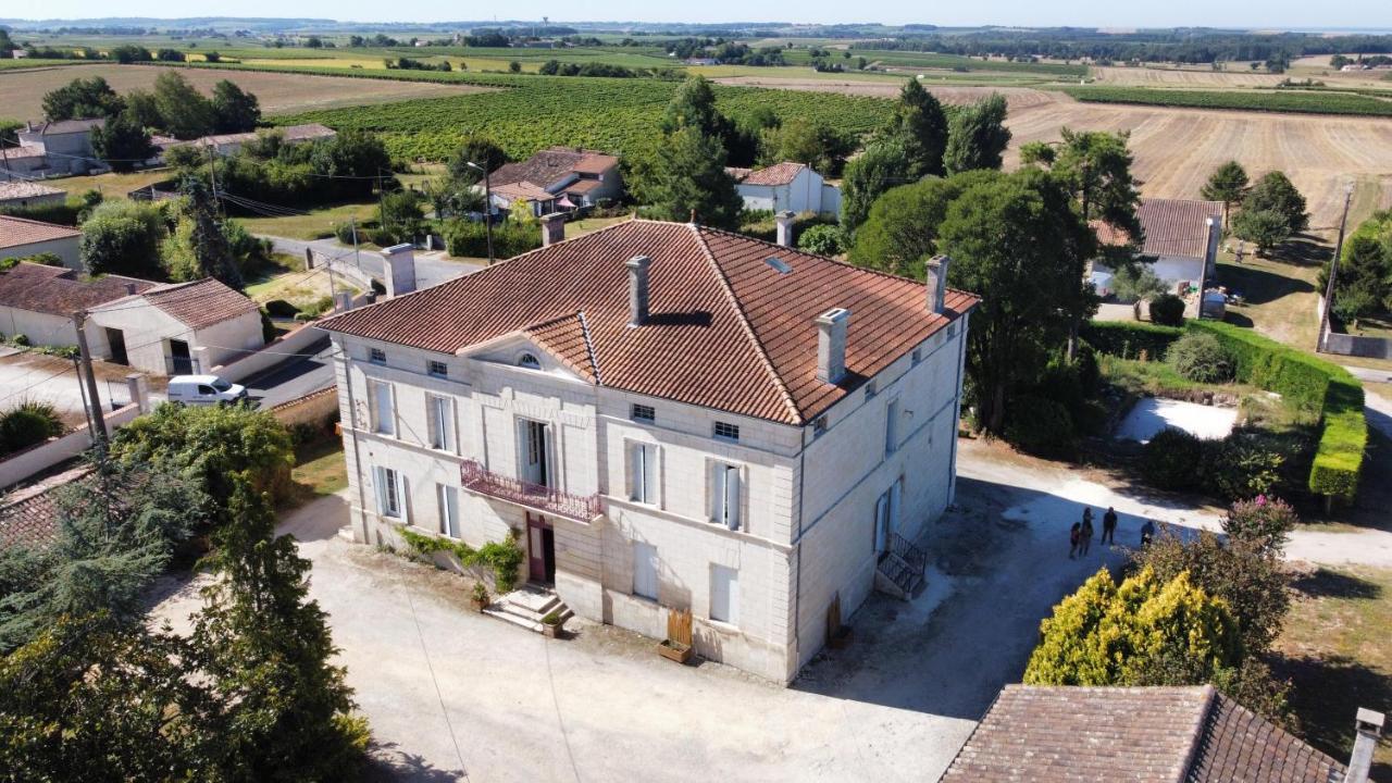 Les Croque-Notes, Chambres Et Table D'Hotes Lorignac Kültér fotó